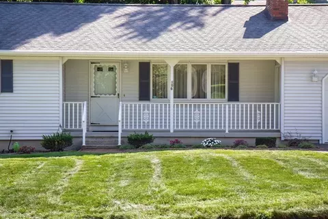 106 Lawrence Rd, Chicopee, MA 01013 photo 3