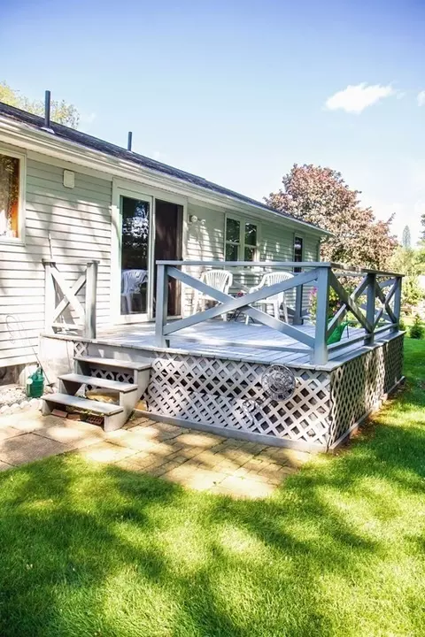106 Lawrence Rd, Chicopee, MA 01013 photo 10