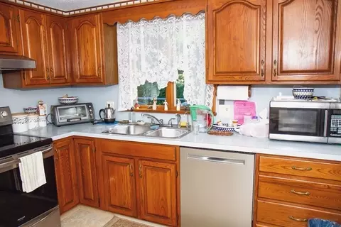 106 Lawrence Rd, Chicopee, MA 01013 photo 19