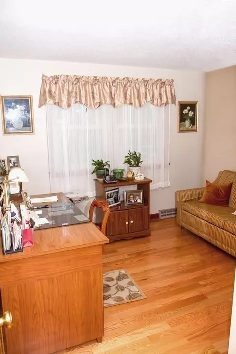 106 Lawrence Rd, Chicopee, MA 01013 photo 26