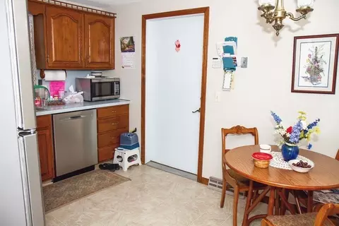 106 Lawrence Rd, Chicopee, MA 01013 photo 18