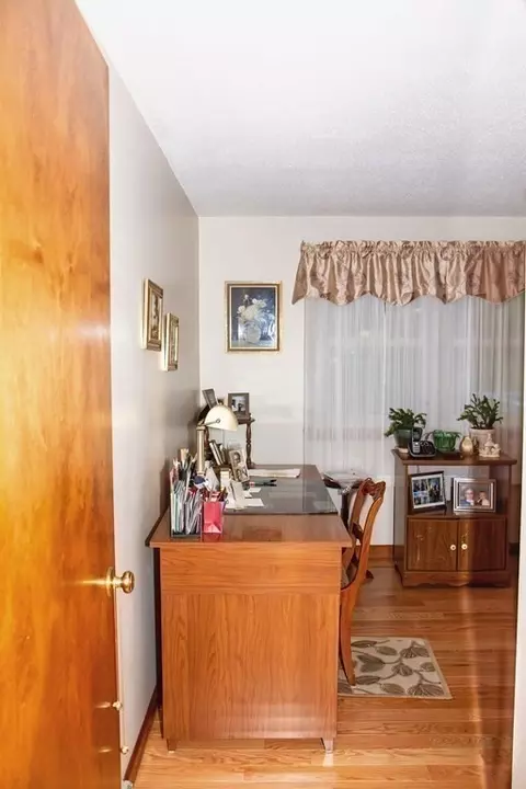 106 Lawrence Rd, Chicopee, MA 01013 photo 25