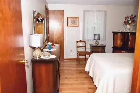 106 Lawrence Rd, Chicopee, MA 01013 photo 29
