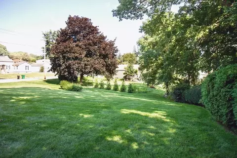 106 Lawrence Rd, Chicopee, MA 01013 photo 6