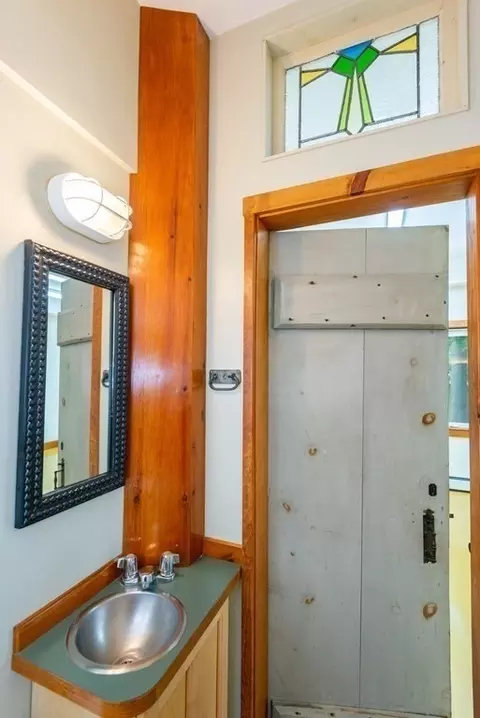 14 Pine St, Gloucester, MA 01930 photo 30