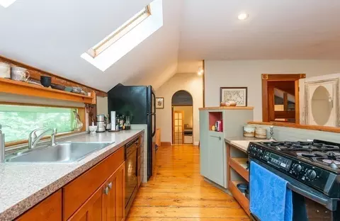 14 Pine St, Gloucester, MA 01930 photo 17