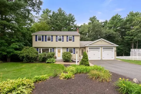 18 Laurel Dr, Medfield, MA 02052