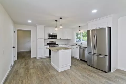 5 Ely Ave, West Springfield, MA 01089 photo 12