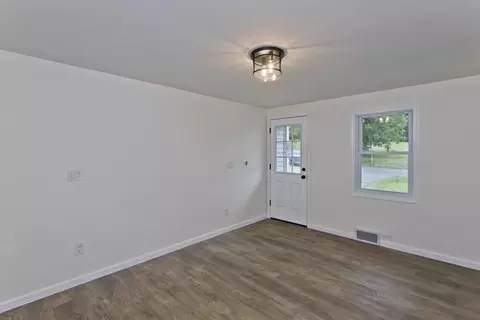 5 Ely Ave, West Springfield, MA 01089 photo 31