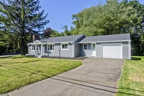 5 Ely Ave, West Springfield, MA 01089 photo 2