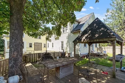 8 Glenmere Way, Gloucester, MA 01930 photo 5