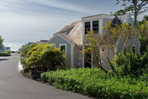 3 Hydrangea Ln #3, Mashpee, MA 02649