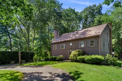 18 Brimbal Ave, Beverly, MA 01915 photo 4
