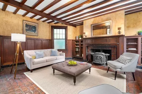 12 Druce St, Brookline, MA 02445 photo 8