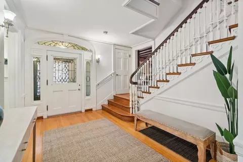 12 Druce St, Brookline, MA 02445 photo 2