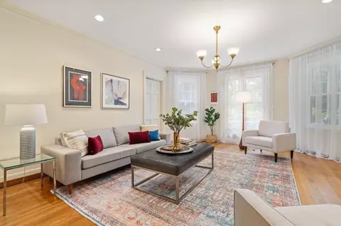 12 Druce St, Brookline, MA 02445 photo 4