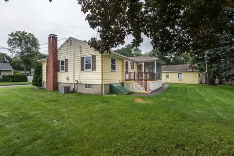32 Mitchell Ln, Wakefield, MA 01880 photo 22