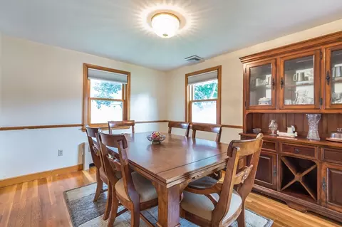 32 Mitchell Ln, Wakefield, MA 01880 photo 9
