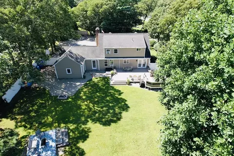 3 Windmill Rd, Bourne, MA 02532 photo 2