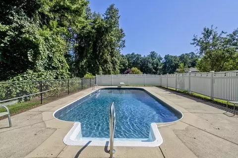 2 Pine Hill Rd, Easthampton, MA 01027 photo 41