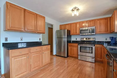 232 Leonard St, Acushnet, MA 02743 photo 10