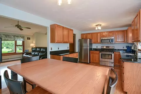 232 Leonard St, Acushnet, MA 02743 photo 11