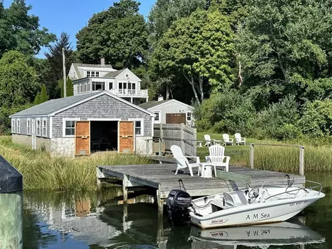 28 Little River Rd, Barnstable, MA 02635