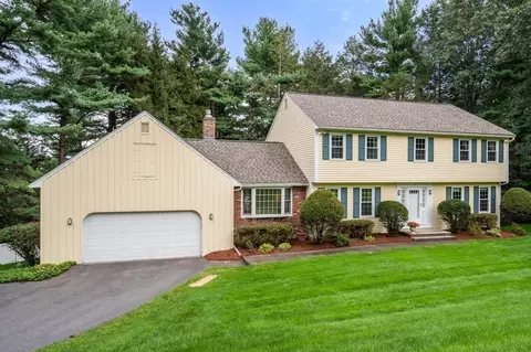 33 Smithshire Ests, Andover, MA 01810