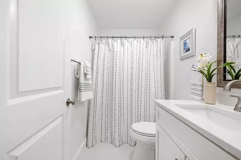 322 Massasoit, Worcester, MA 01604 photo 18