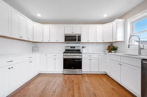 322 Massasoit, Worcester, MA 01604 photo 5