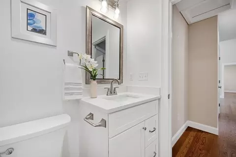 322 Massasoit, Worcester, MA 01604 photo 19