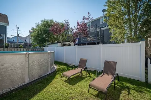11 Green St, Gloucester, MA 01930 photo 7