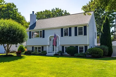 1 Gardner Ln, Ayer, MA 01432
