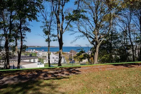 103 Highland Ave, Hull, MA 02045