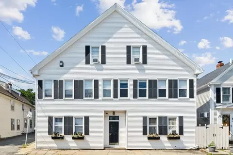 169 Merrimac St #3, Newburyport, MA 01950