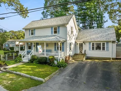 32 Camden Ave, Brockton, MA 02301