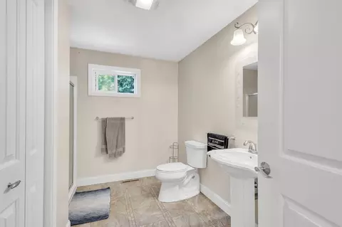 15 Pinebrook Dr, Springfield, MA 01129 photo 26