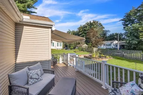 15 Pinebrook Dr, Springfield, MA 01129 photo 30
