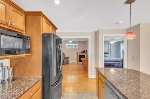 15 Pinebrook Dr, Springfield, MA 01129 photo 20