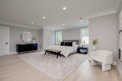 68 Clarke Cir, Needham, MA 02492 photo 24