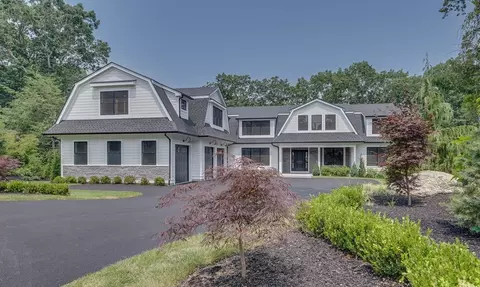 68 Clarke Cir, Needham, MA 02492