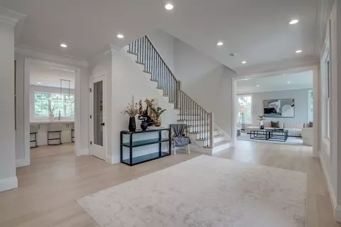 68 Clarke Cir, Needham, MA 02492 photo 5