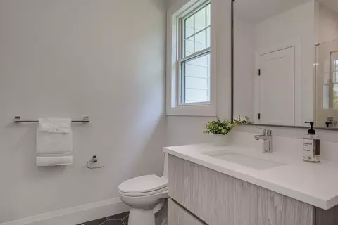 68 Clarke Cir, Needham, MA 02492 photo 21