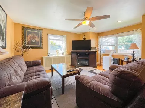 31 Warburton St, Fall River, MA 02720 photo 20