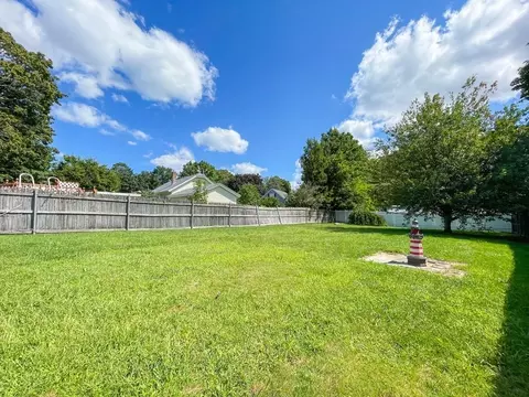 31 Warburton St, Fall River, MA 02720 photo 11