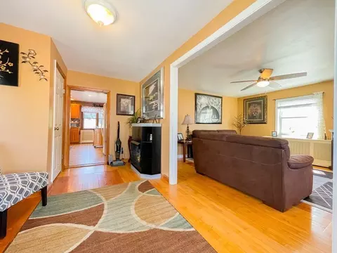 31 Warburton St, Fall River, MA 02720 photo 14