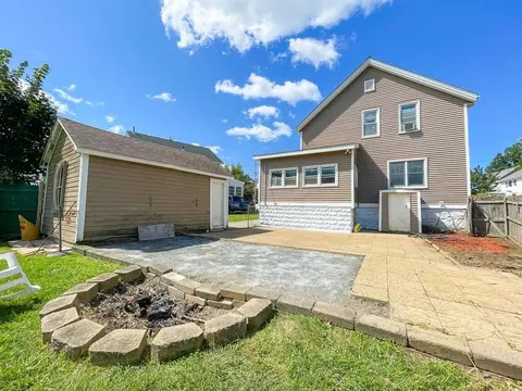 31 Warburton St, Fall River, MA 02720 photo 8