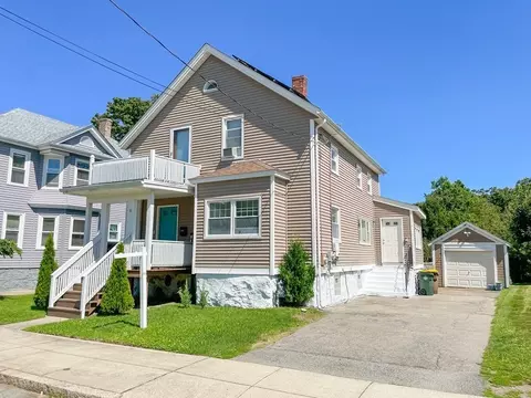 31 Warburton St, Fall River, MA 02720 photo 3