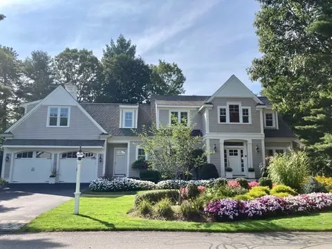 74 The Hts, Mashpee, MA 02649