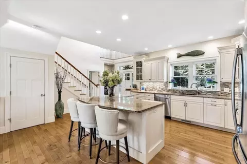 74 The Hts, Mashpee, MA 02649 photo 4